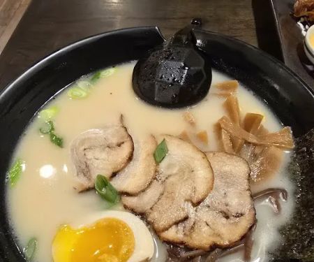 Maken Zi Ramen & Rice Bowls