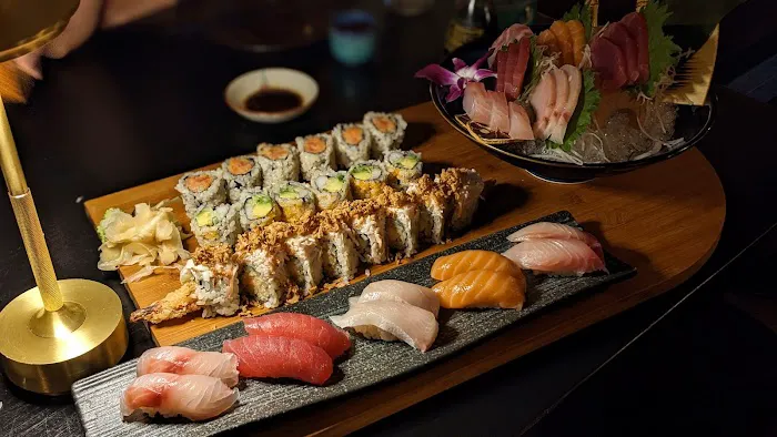 Hanami Sushi Bar & Grill Picture 4