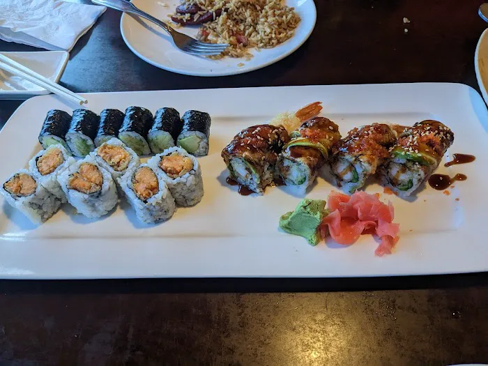 Yujo Sushi & Asian Cuisine Picture 2