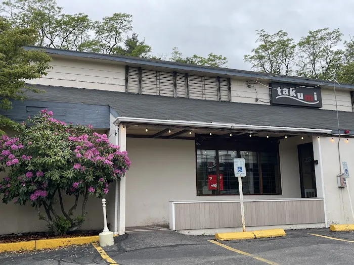 Takumi Sushi & Hibachi Picture 5