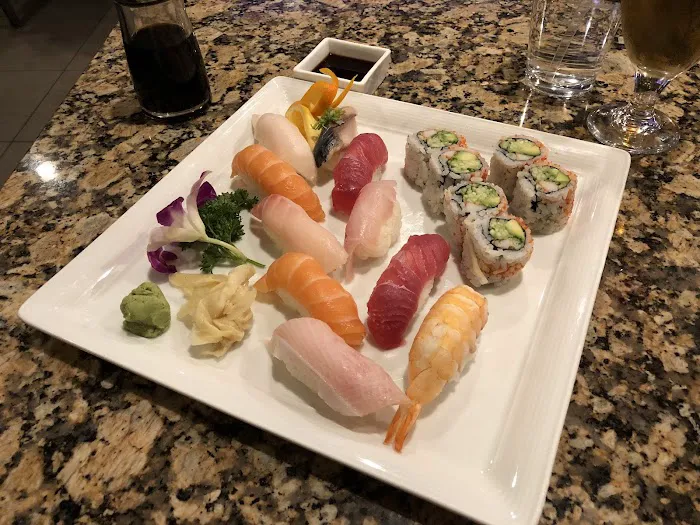 Fin's Sushi & Grill Picture 2