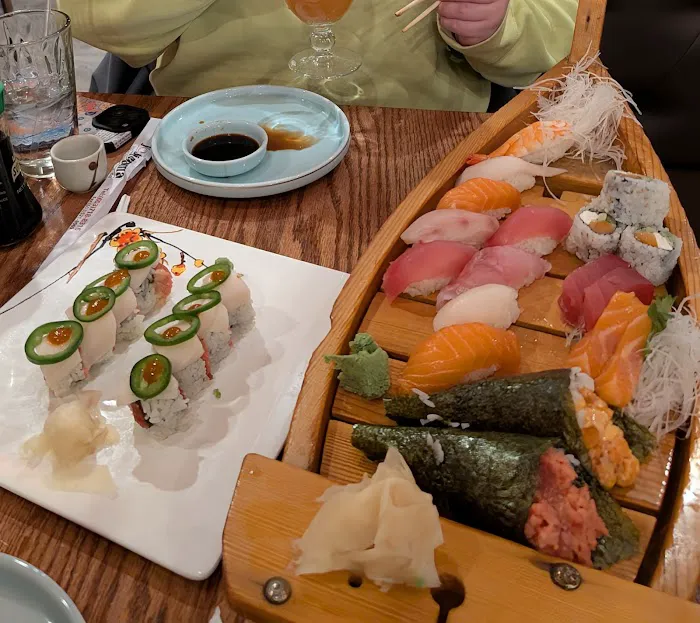 Yoshimama Japanese Sushi Bar Picture 8