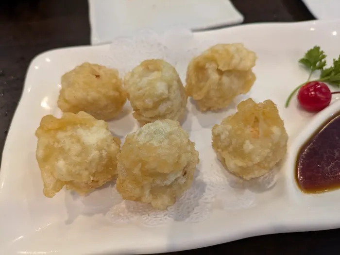 Sumo Sushi Picture 3