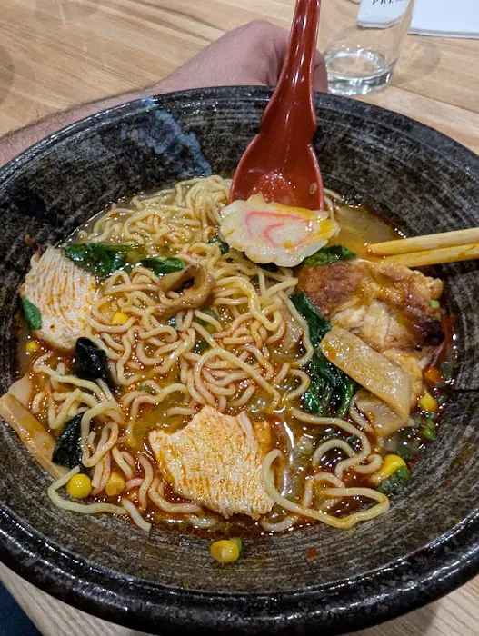 YōKi Japanese Restaurant & Bar - Ramen & Sushi Place Picture 2