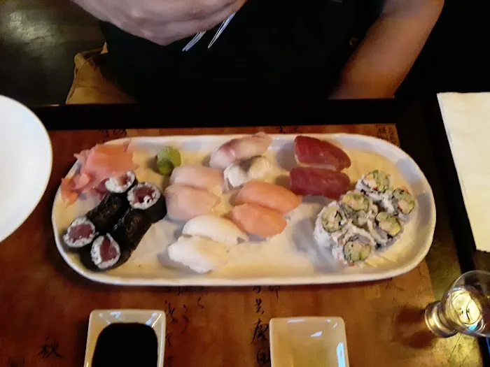 Sei Bar Everett Picture 6