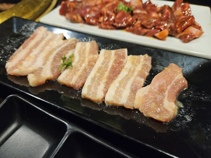Gyu-Kaku Japanese BBQ Picture 10