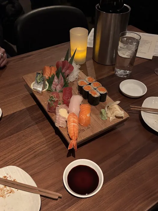 Blue Ribbon Sushi Picture 10