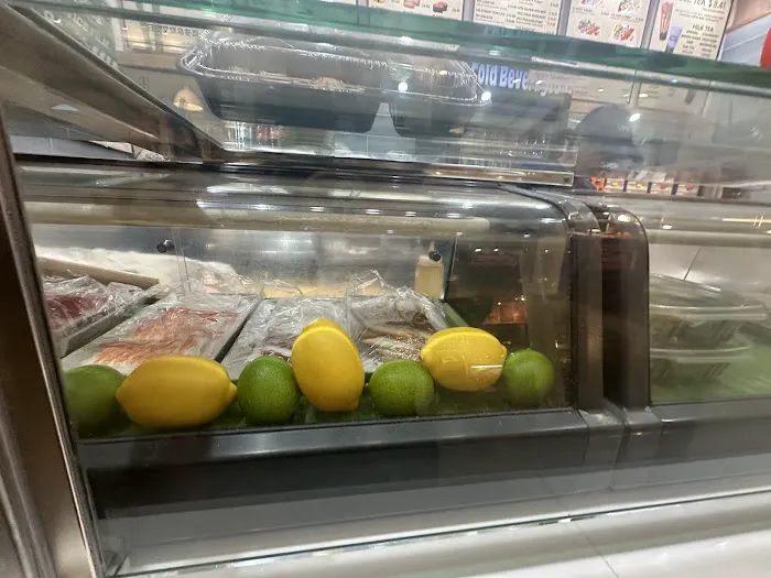 Ueno Sushi Picture 2