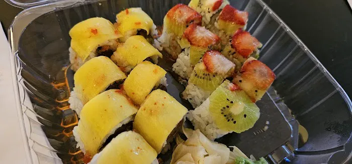 MAKI SUSHI BAR & GRILL Picture 1
