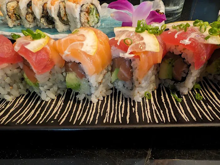 Taku Sushi Bar Picture 4