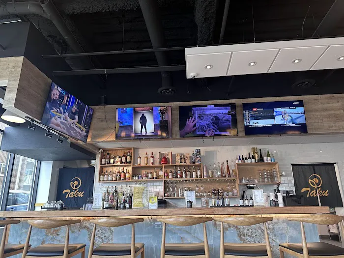 Taku Sushi Bar Picture 5