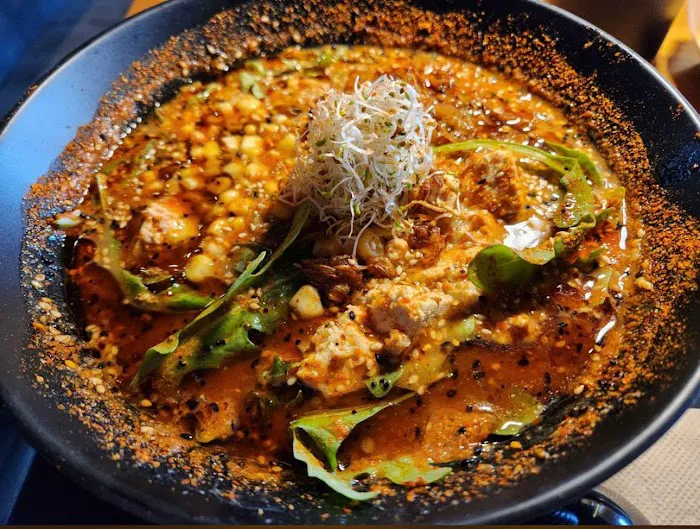 REDWHITE BONELESS RAMEN Picture 4