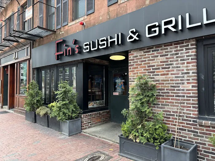 Fin's Sushi & Grill Picture 2