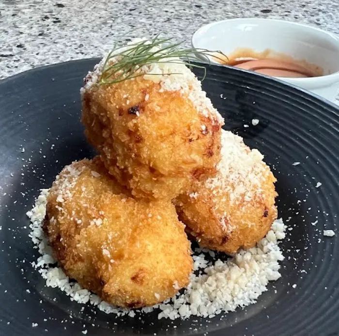 Sushi by Bosso Ramen Tavern Picture 7