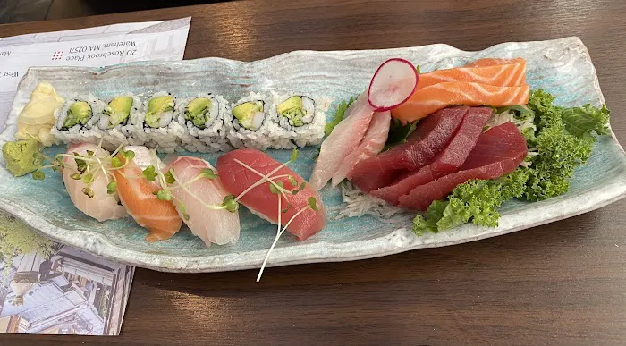 Saga Sushi Picture 2