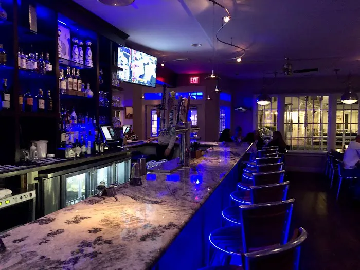 Bluefins Sushi & Sake Bar Picture 7
