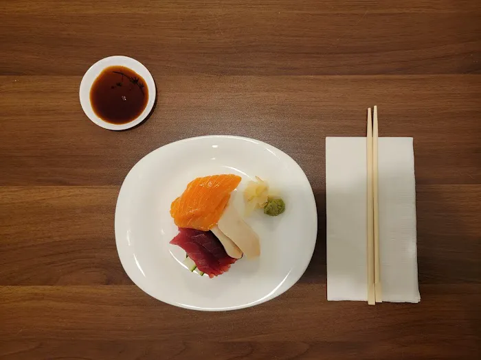 Ya's Sushi and Ramen Picture 10