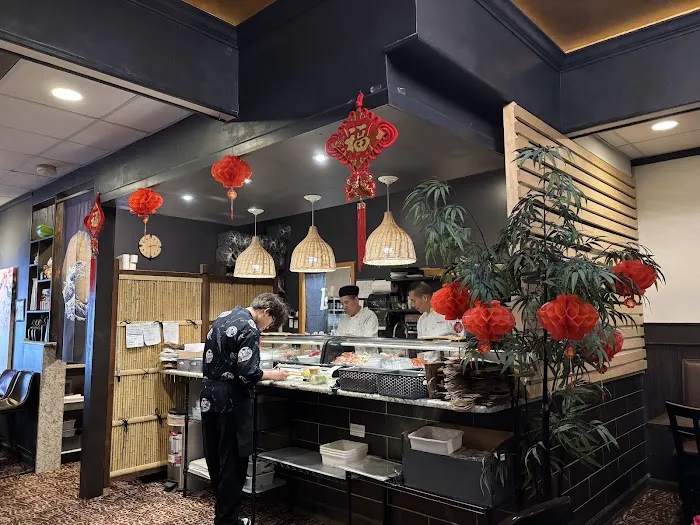Yoshi Sushi Martinsville Picture 4