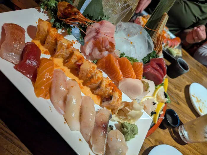 Mr. Pi's Sushi Picture 3