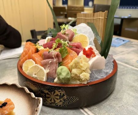 Mr. Pi's Sushi