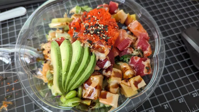 Lucky 110 Sushi Picture 7