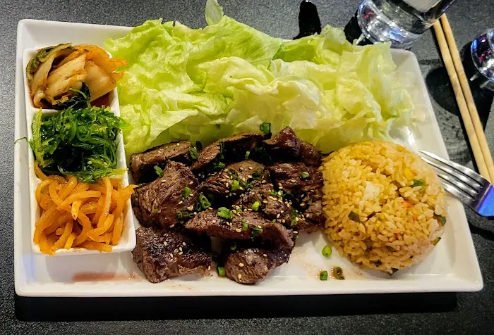 Sushi Lounge Picture 7