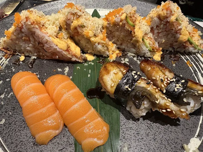 Mido Sushi Bistro & Bar Picture 2