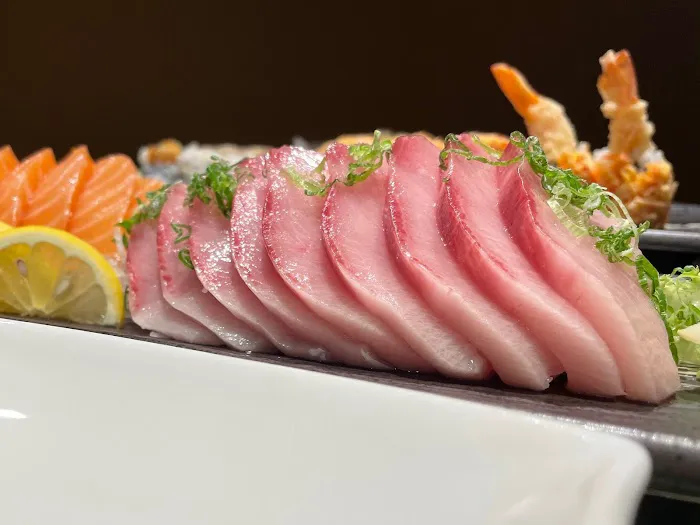 Mido Sushi Bistro & Bar Picture 5