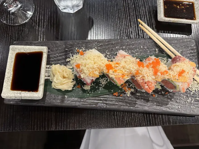 Mido Sushi Bistro & Bar Picture 6