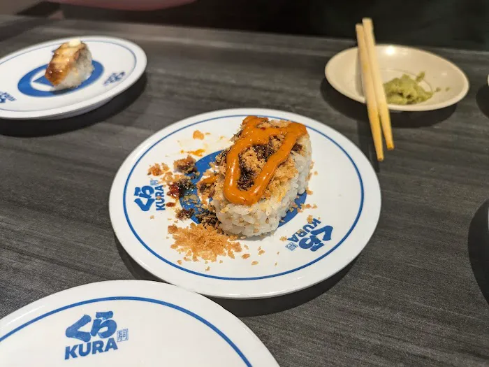 Kura Revolving Sushi Bar Picture 3