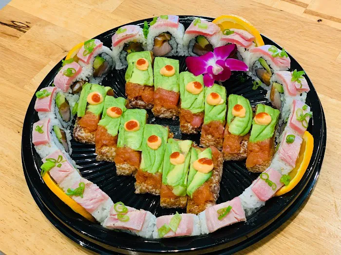 OISHII SUSHI Picture 3