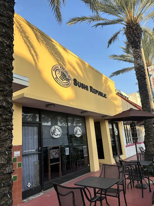 Sushi Republic Picture 1