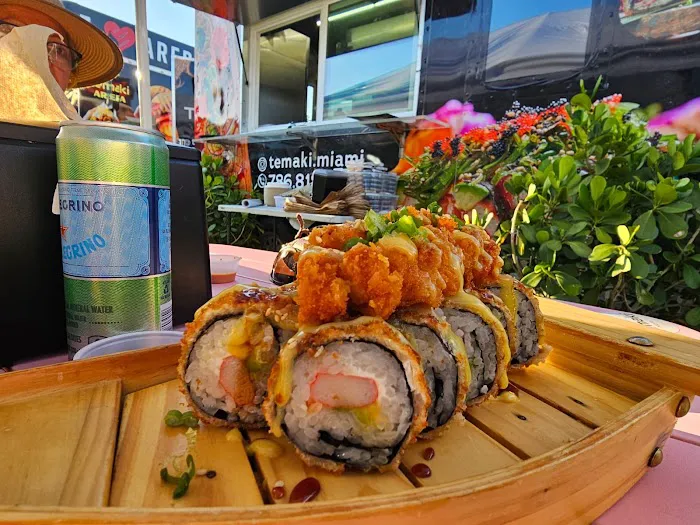 Temaki Sushi FoodTruck Doral Picture 5