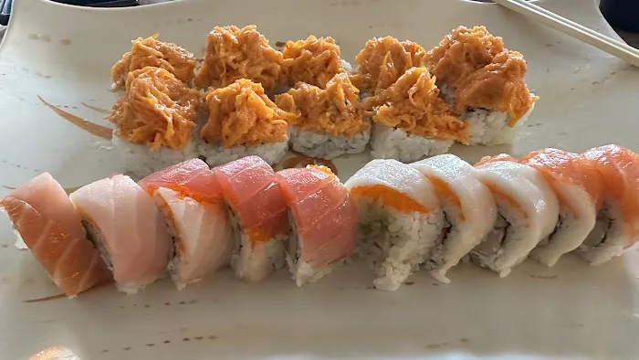 Sakura Sushi Bar Picture 4