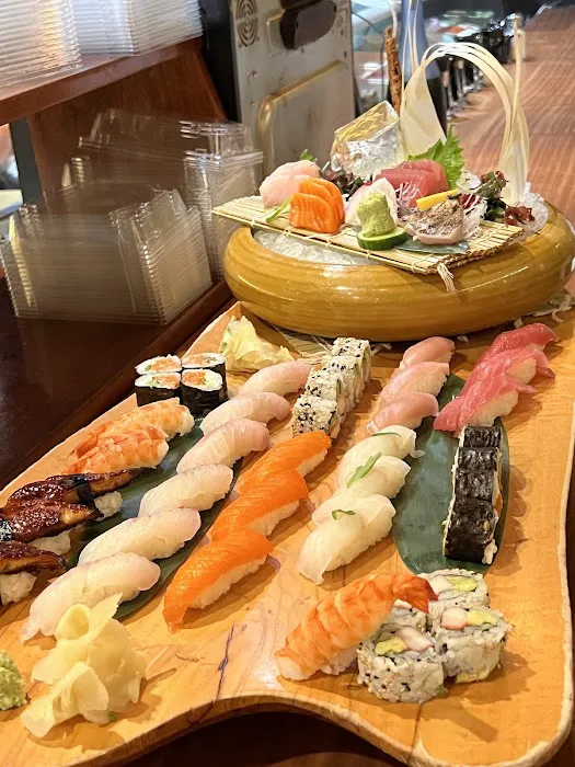 Toni's Sushi Bar Picture 4