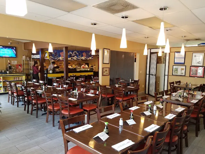 Sushi Chef Japanese Restaurant & Market Picture 8