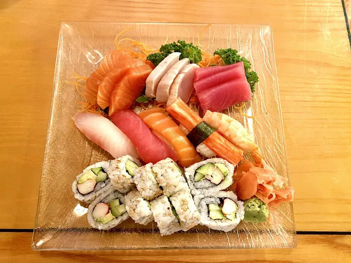 Nami Sushi Picture 5