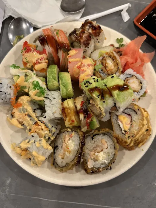 Nori Tori Japanese Buffet Picture 4