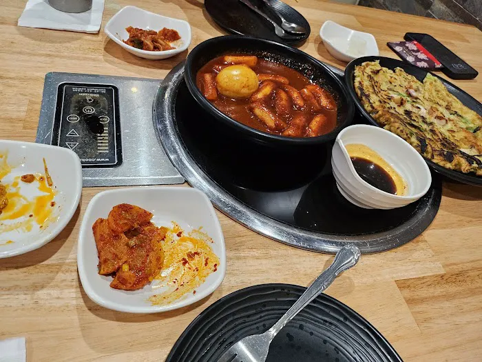 Wahbi Sabi Japanese Korean Restaurant Picture 8
