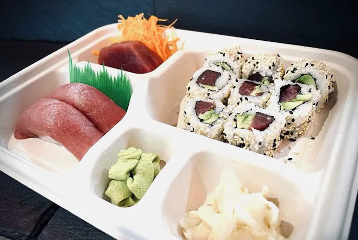 Sushi Addicts Picture 1