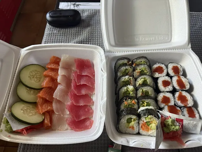 The Sushi Bar Japanese Cafe Picture 1