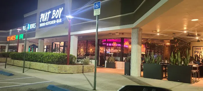 Phat Boy Sushi, Kitchen & Bar - Davie Picture 2