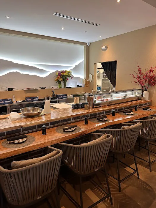 Otoro Sushi + Asian Kitchen Picture 1