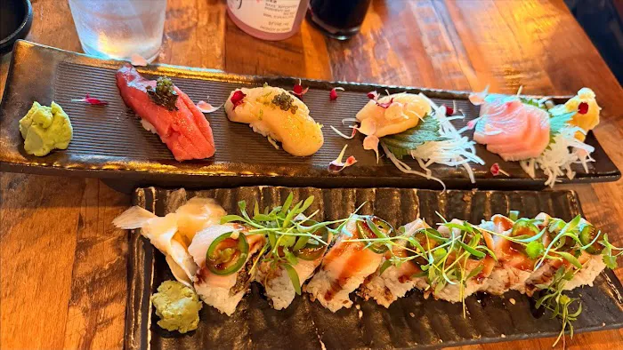 Otoro Sushi + Asian Kitchen Picture 6