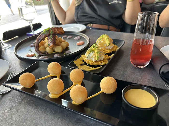 Kami-Koi Sushi Fusion Picture 6