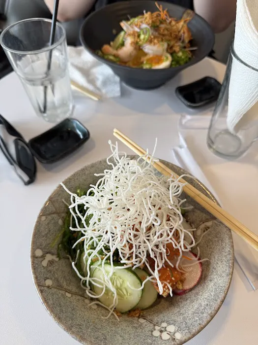 B Poke : Poke bowl, Sushi, Bubble tea & Boba Picture 10