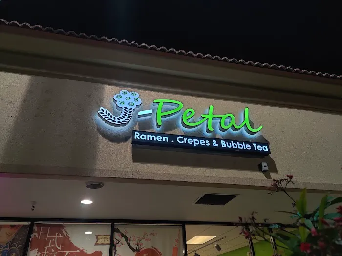 J-petal Ramen, Crepes & Bubble Tea Picture 2