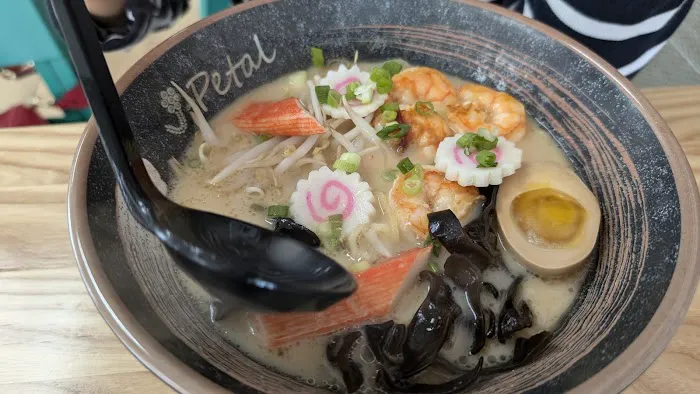 J-petal Ramen, Crepes & Bubble Tea Picture 10