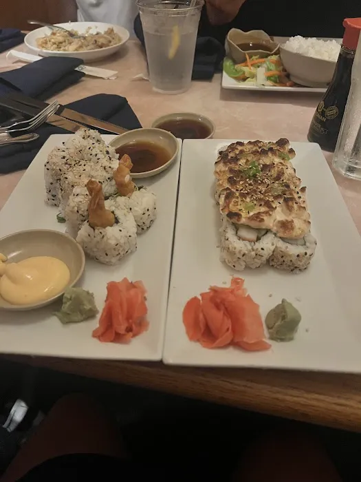 Sakura Sushi Japanese Restaurant Picture 7