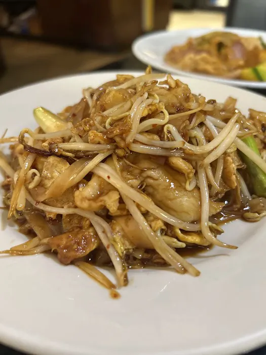 Chopsticks Asian Cuisine Picture 7
